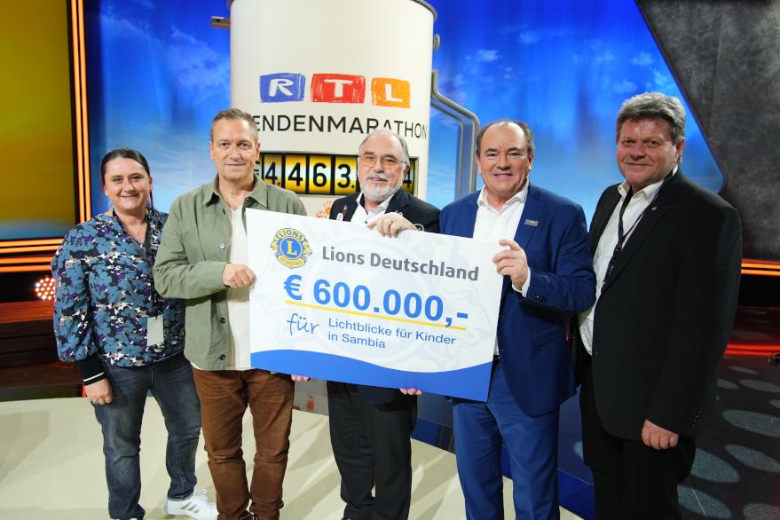Gregor Weinand, Dieter Nuhr Lions halten